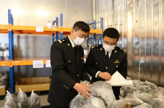 <a href='http://m.aqrcom.com' title='危險品運輸' >危險品運輸</a>