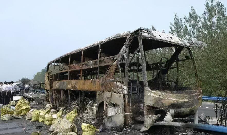 <a href='http://m.aqrcom.com' title='危險(xiǎn)品運(yùn)輸' >危險(xiǎn)品運(yùn)輸</a>