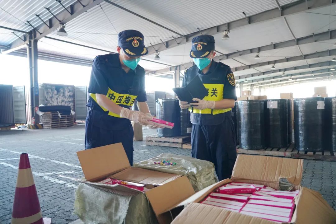 <a href='http://m.aqrcom.com' title='危險(xiǎn)品海運(yùn)' >危險(xiǎn)品海運(yùn)</a>