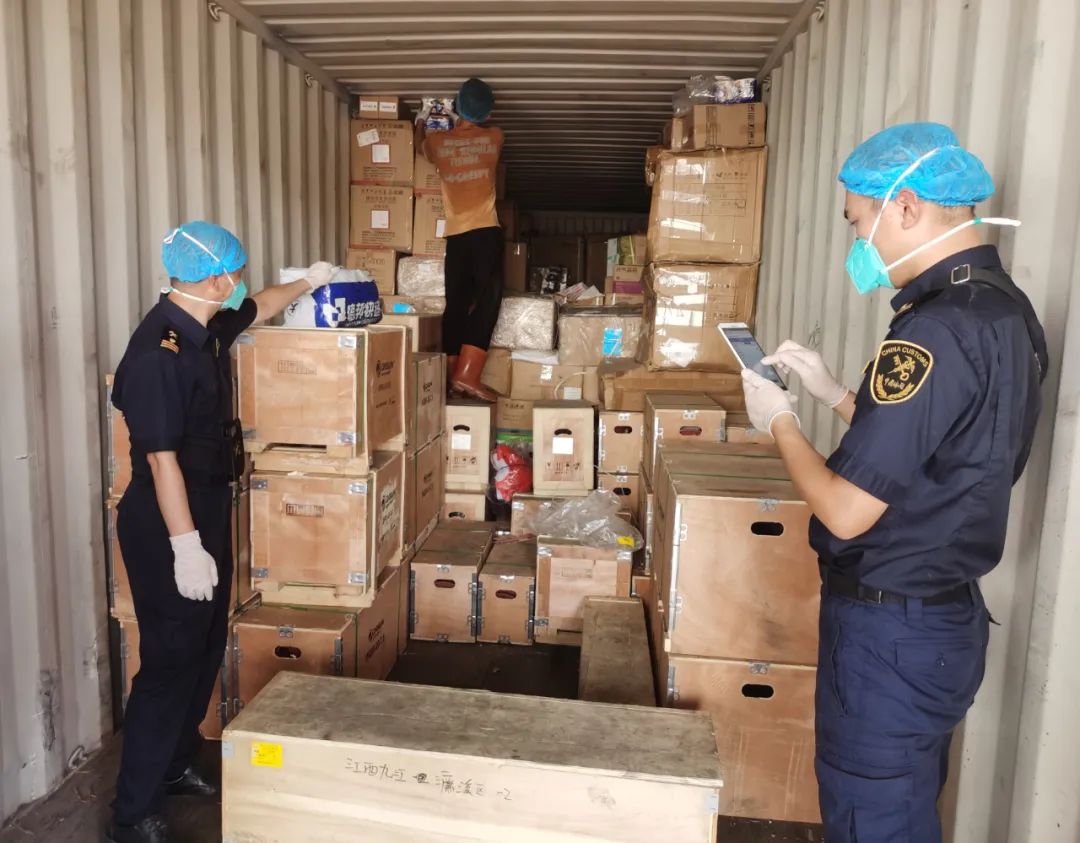 <a href='http://m.aqrcom.com' title='危險(xiǎn)品海運(yùn)' >危險(xiǎn)品海運(yùn)</a>